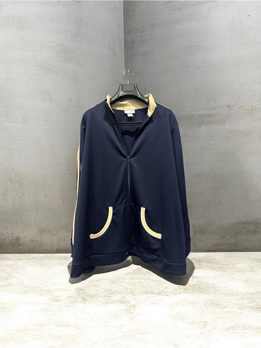 Liz & Me Sport Navy Blue Top